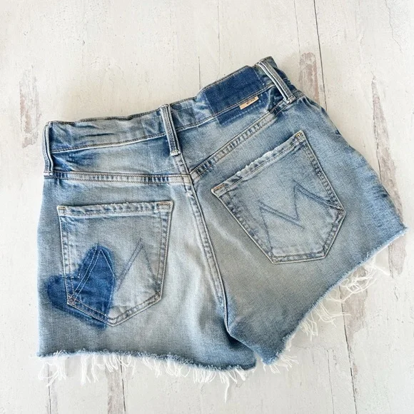 MOTHER • Superior The Tomcat Kick Fray Short I Confess Heart Denim Jeans Short - Picture 1 of 12